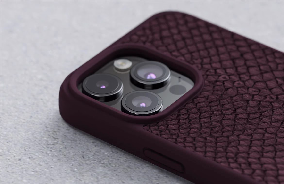 Чохол-накладка Njord Salmon Leather MagSafe Case Rust для iPhone 15 Pro Max - 1